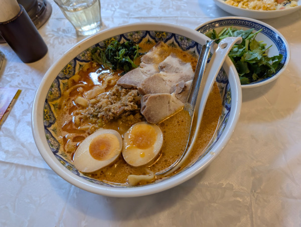「タンタン麺」@中国ラーメン 揚州商人 新横浜店の写真