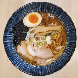 煮干し醤油らーめん