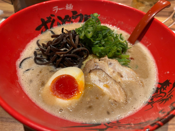 「濃厚豚骨revolution　1,200円」@ずんどう屋 福井大和田店の写真