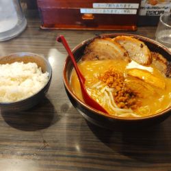 北海道味噌炙りチャーシュー麺
