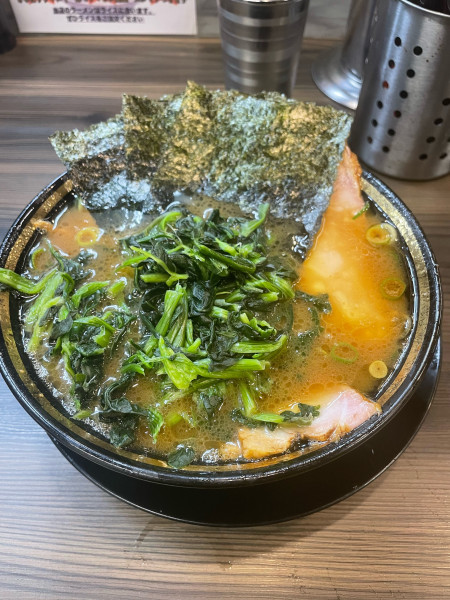 「チャーシューメン　青菜」@家系ラーメン がくの写真