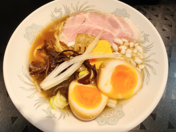 「味玉入り魚介そば」@龍の羽 時色の写真