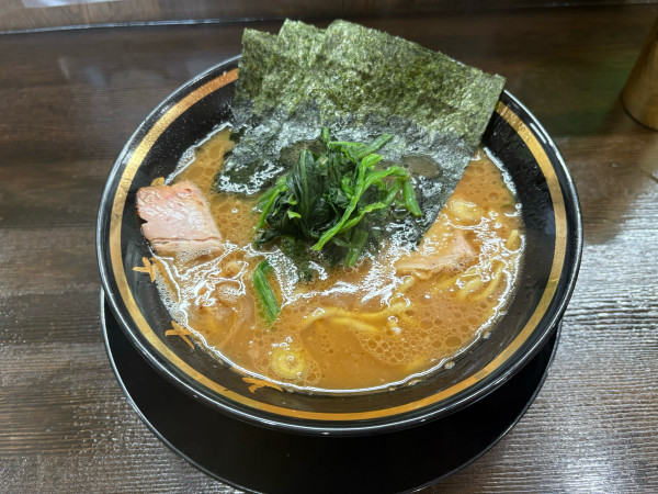 「ラーメン並」@家系ラーメン ゆくる家の写真