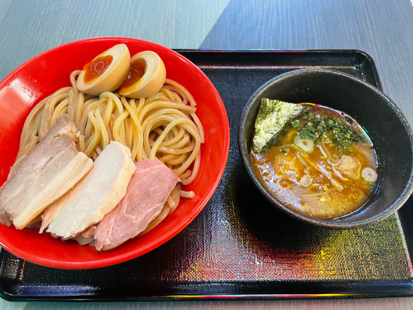 「チャーシュー濃厚つけ麺(大盛り)」@ラーメン&酒バル 麺屋一燈の写真