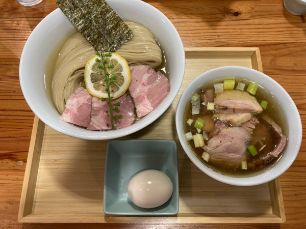 「昆布水つけ麺塩（麺増し200g）＋チャーシュー増し＋平飼味玉」@アメノオトの写真