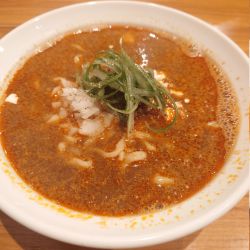 煮干しの担々麺