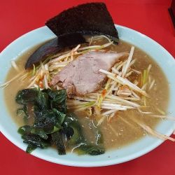 みそ辛ネギラーメン