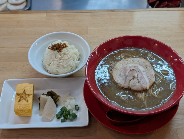 「HAIIROMAN」@ぶたのほしの写真