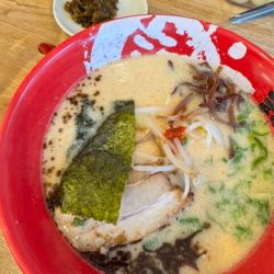 牛白湯ラーメン税込820円
