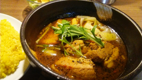 「ポークカリー 1300円 オリジナルスープ辛さ3番ライス中」@スープカリー専門店 札幌ドミニカ 銀座店の写真