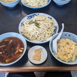 半チャンつけ麺　大盛り　1040円