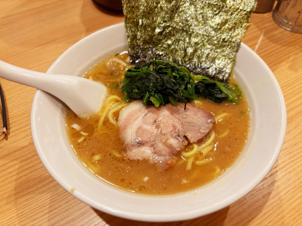 「ラーメン」@ラーメンモンタナ 秋葉原店の写真
