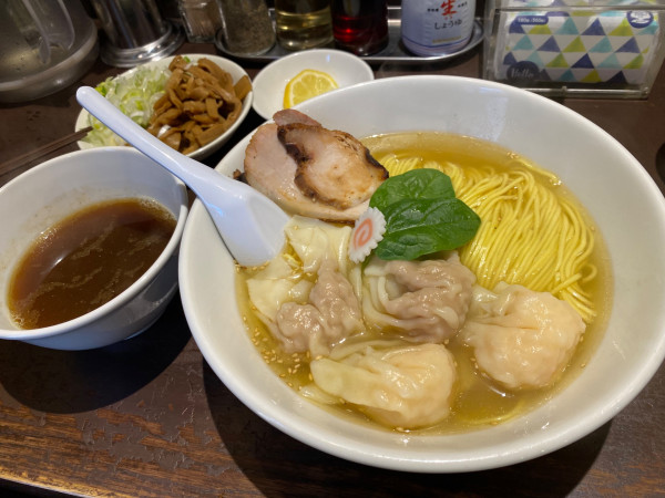 「つけて食べるしなそば＋ニコニコわんたん＋サンサン焼きわんたん」@あんくるていの写真