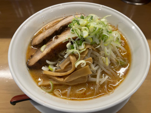 「赤みそ野菜ラーメン＋麺大盛」@おり久 木町通店の写真