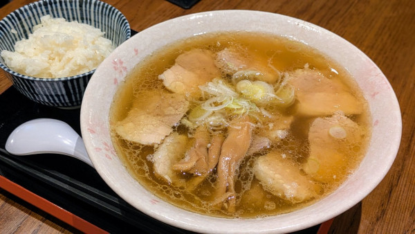 「肉中華そば（塩）（1,230円）」@麺とおばんざいとお酒のお店 佳什の写真