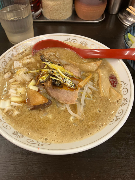 「煮干し担々麺」@タンタン麺とからあげのジェイタンの写真