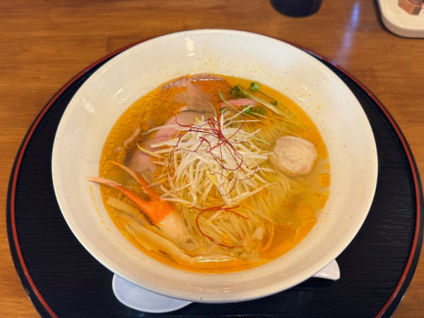 「【限定】蟹塩そば」@塩そば専門店 麺屋ギャオスの写真