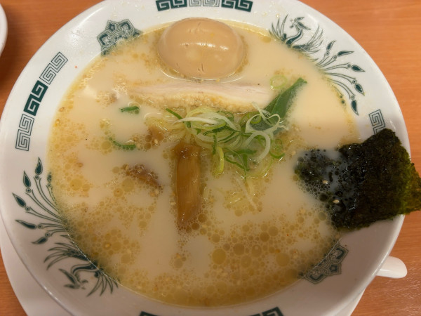 「味玉とんこつラーメン」@日高屋 八王子南口店の写真