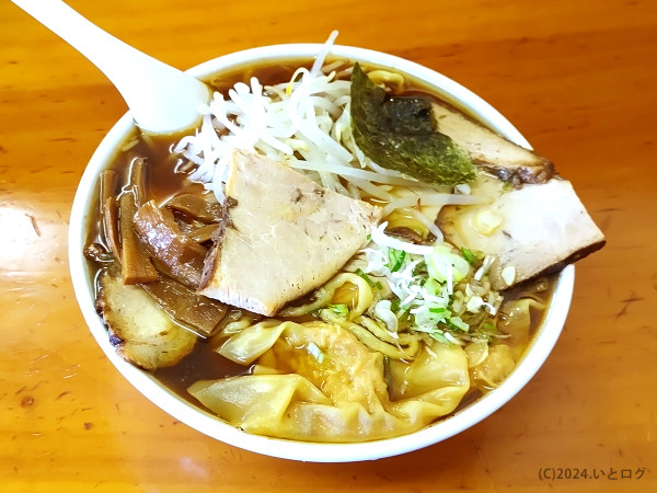 「チャーシューワンタンメン 特盛」@支那ラーメン 桂山の写真