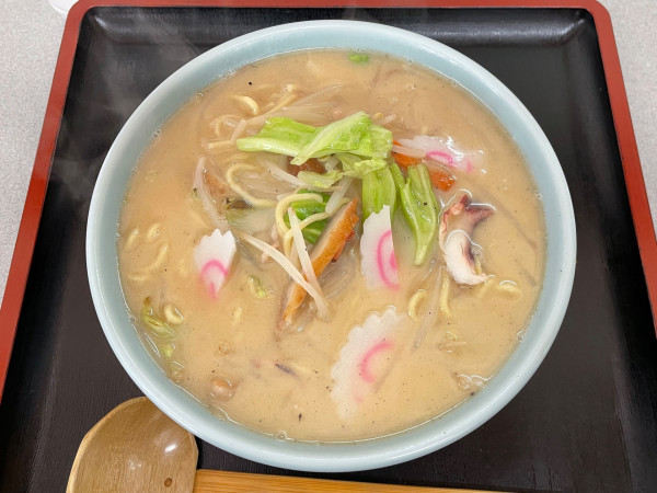 「ちゃんぽん　￥７６０」@手打ちラーメン 三味の写真