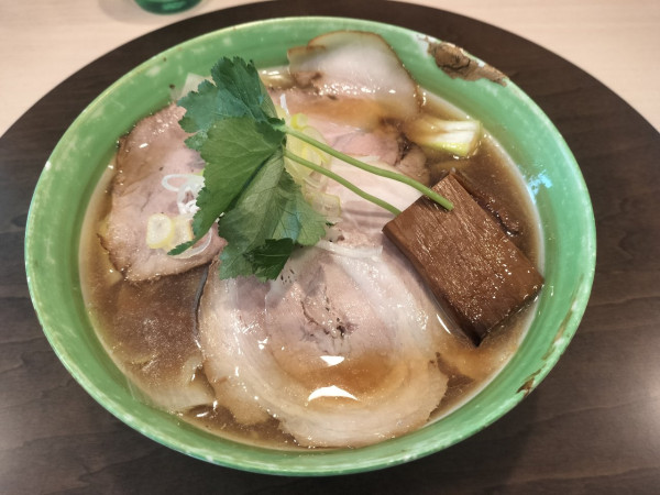 「中華蕎麦醤油　1200円」@手打麺祭 かめ囲の写真