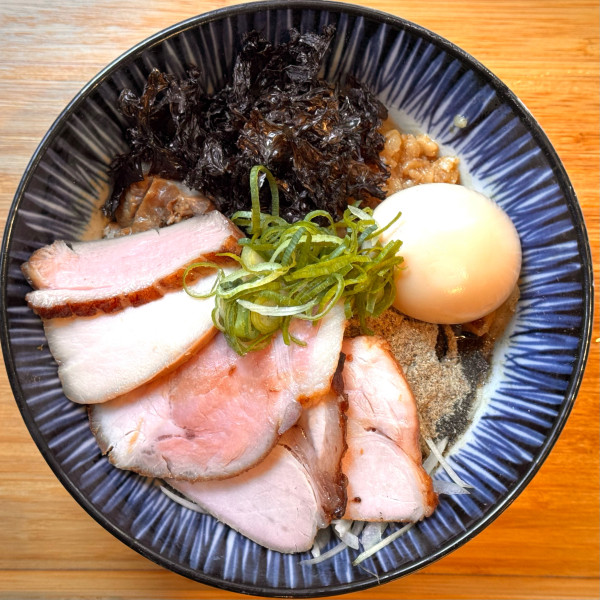 「特製まぜそば 1,500円」@ハちゃんラーメンの写真