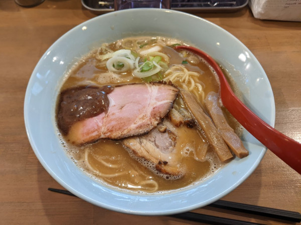 「白湯ラーメン」@ラーメンの店 せせらぎの写真