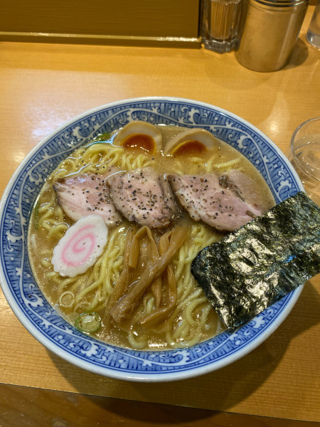 「特製中華そば 大盛(1250円)」@中華そば 青葉 川崎アゼリア店の写真