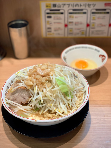 「小豚ラーメン」@豚山 中野店の写真
