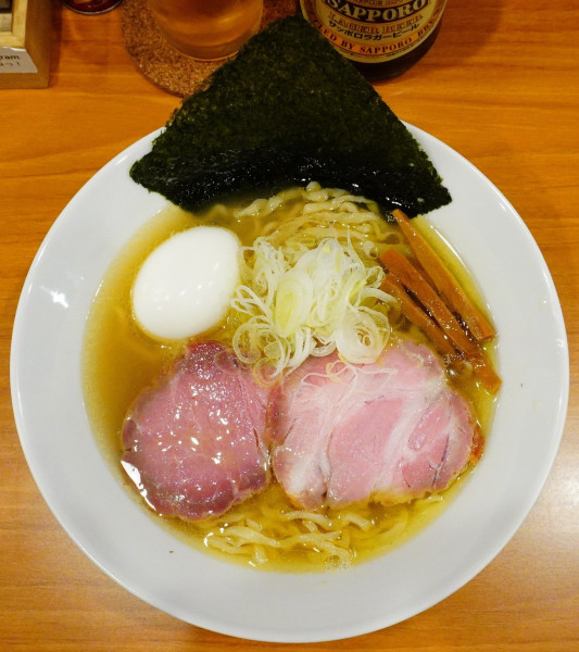 「塩らーめん＋塩たまご＋実山椒つくね＋赤星中瓶」@しののめヌードルの写真