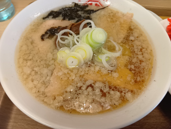 「背脂ラーチャン　チャーハン大盛」@ラーチャン専門 我武者羅 四谷店の写真
