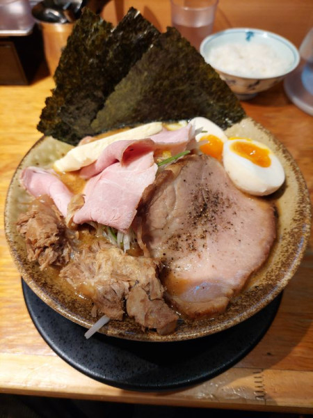「極上味噌らーめん＋バター＋小ライス」@純米味噌らーめん なかむらの写真