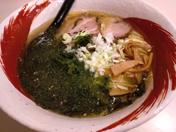 「下田天然塩ラーメン」@中国料理 一品香の写真