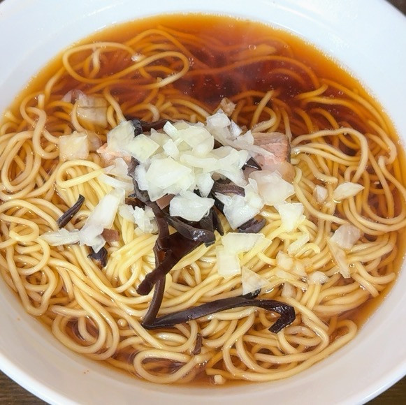 「ラーメン550円＋大盛 100円」@中華そば たてしなの写真