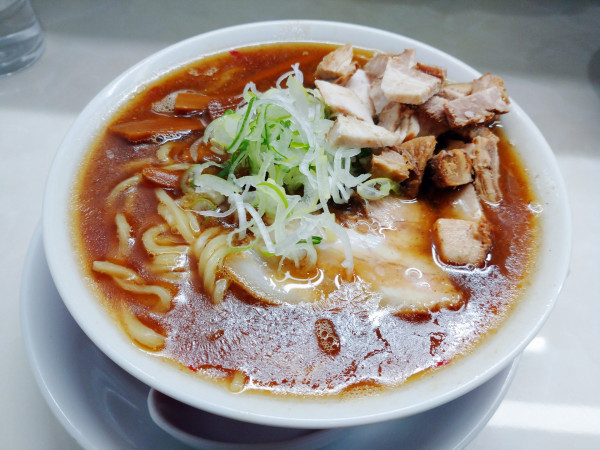 「中華そば＋切り落とし焼豚＋鮪ちらし」@中華そば きくたにの写真