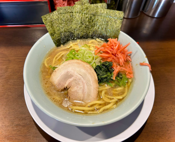 「豚骨ラーメン(880¥)」@ラーメン清六家 龍ケ崎店の写真