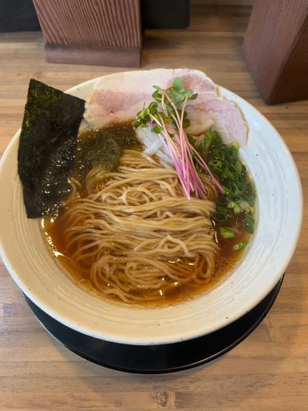 「熟成魚介醤油ラーメン」@麺屋 LUCK PLUCKの写真