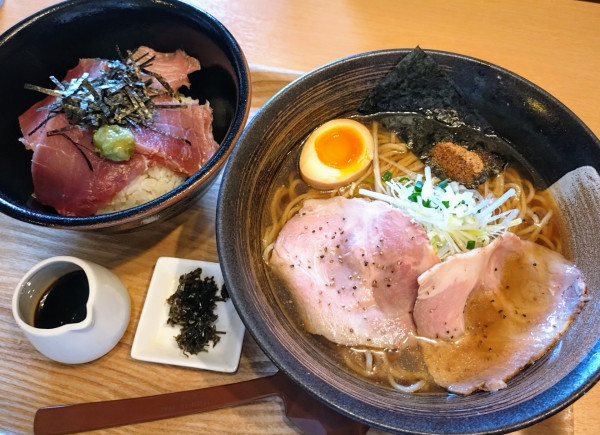 「【限定】和風らーめんと本マグロ丼セット ￥1300」@FREEATの写真