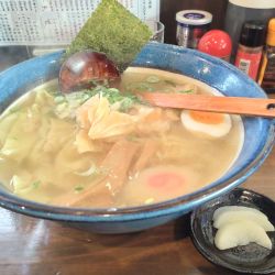 ガリ塩ワンタンメン大盛