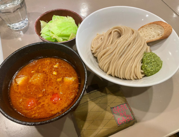 「海老トマトつけめん＋山盛りキャベツ」@つけ麺 五ノ神製作所の写真
