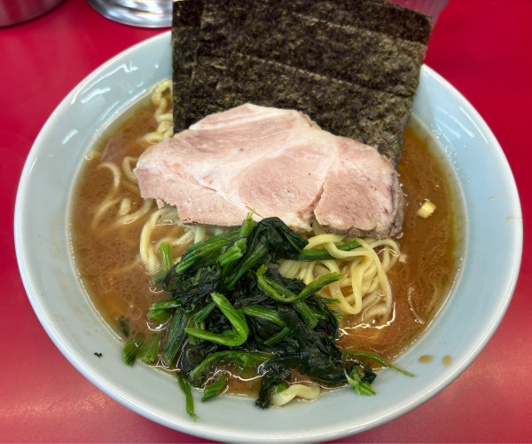 「大盛ラーメン　1050円」@横浜ラーメン武蔵家 薬園台店の写真