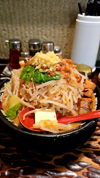 「味噌二郎大盛り＋バター」@北のらーめん 美空の写真