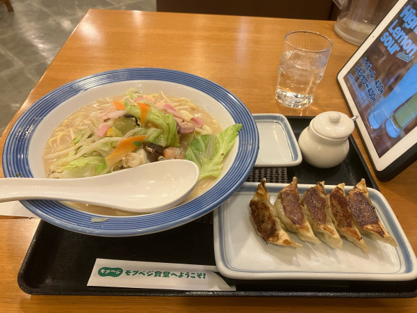 「長崎ちゃんぽん　餃子」@長崎ちゃんぽん リンガーハット 春日部豊春店の写真