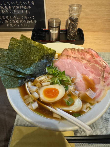 「特製魚介中華そば」@らぁ麺 海豚の写真