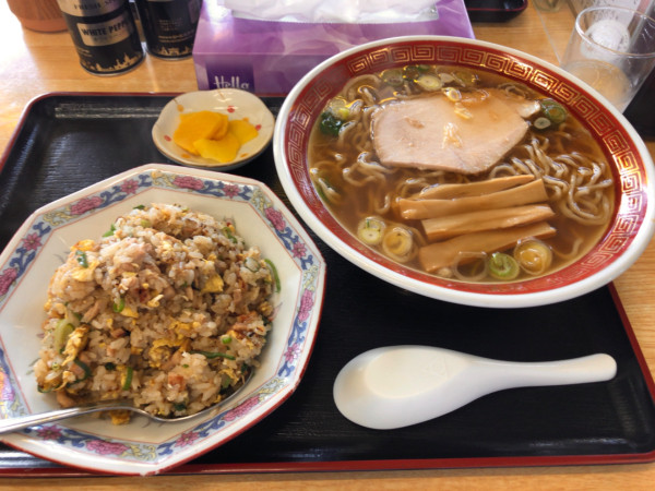 「支那そば+焼きめし小」@支那そばおぐらの写真