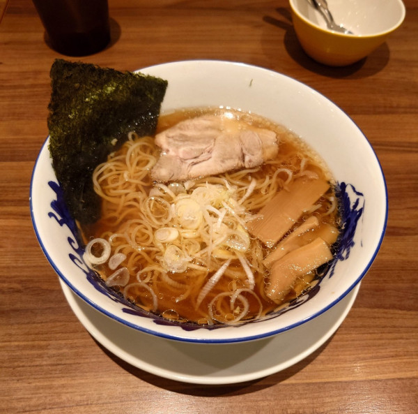 「らーめん(醤油、858円)」@雲龍一包軒 ららぽーと富士見店の写真
