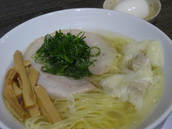 「しお麺＋トッピング5種 1200円」@麺とご飯処 心海の写真