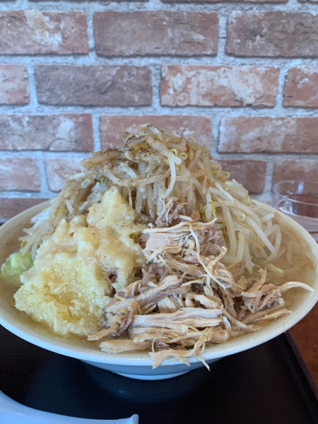 「ラーメン特盛、野菜、ニンニク、脂、全部増」@レストランみゆき野六方の写真