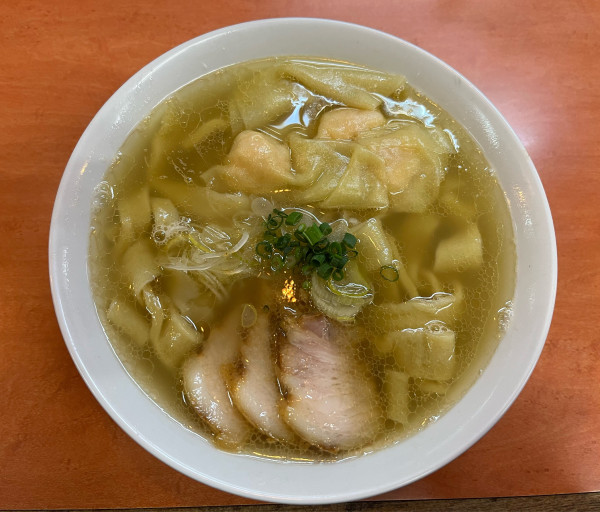 「海老ワンタンメン」@日陰の写真