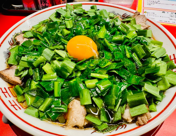 「ニラ中華そば【1100円】」@レバニラ中華 満腹の写真